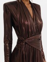 Платье из блестящей ткани