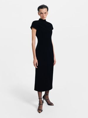 Бархатное платье-футляр