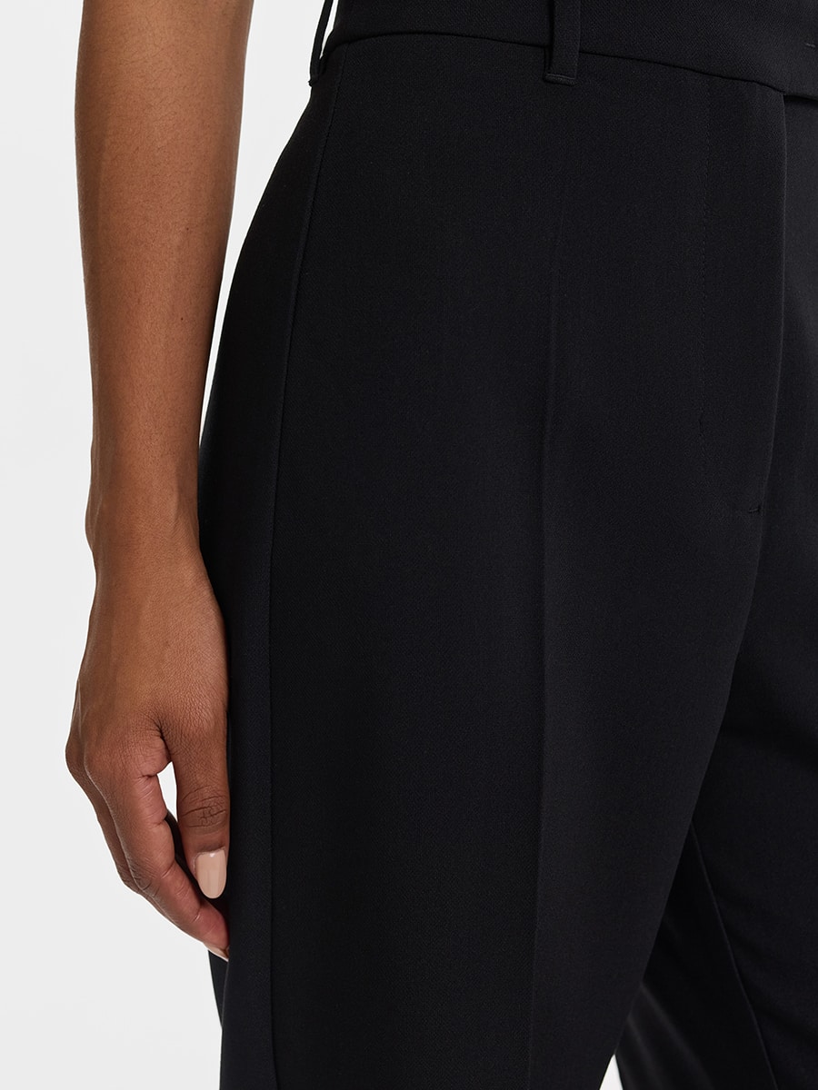 Брюки прямого кроя