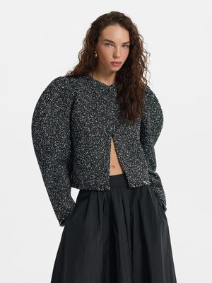 

Твидовый жакет с объемными рукавами