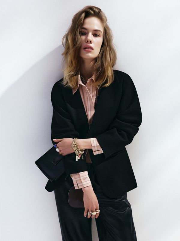 Приталенный жакет с вискозой