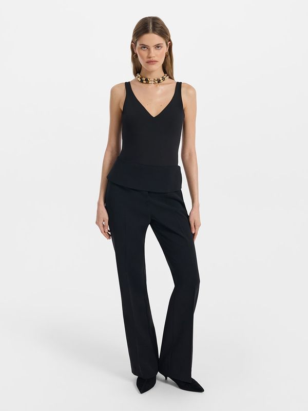 Брюки с баской