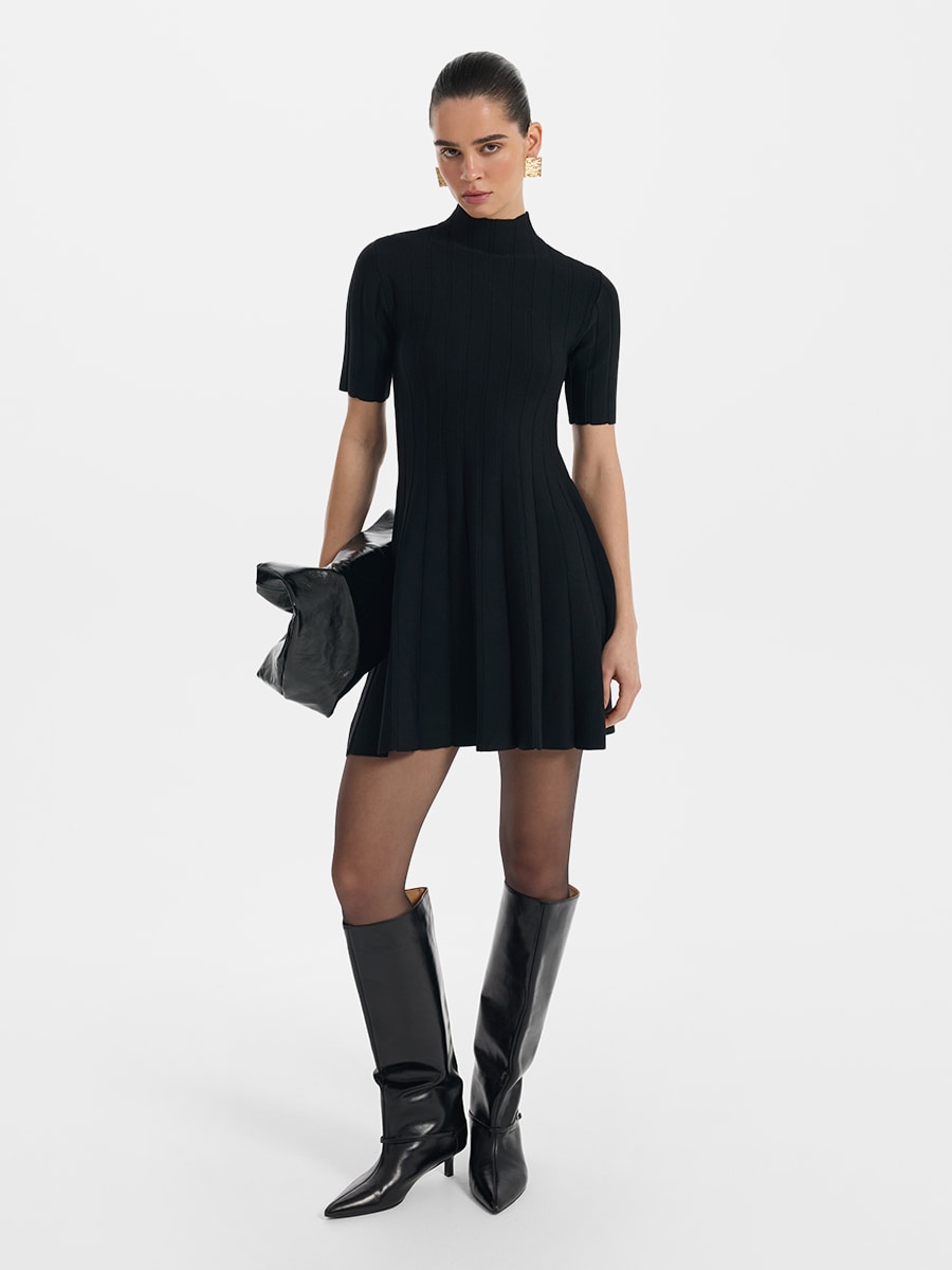 Трикотажное платье мини