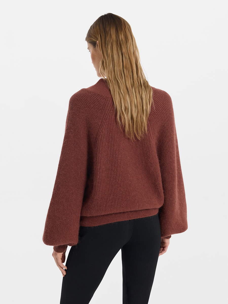 Джемпер с ангорой и шерстью