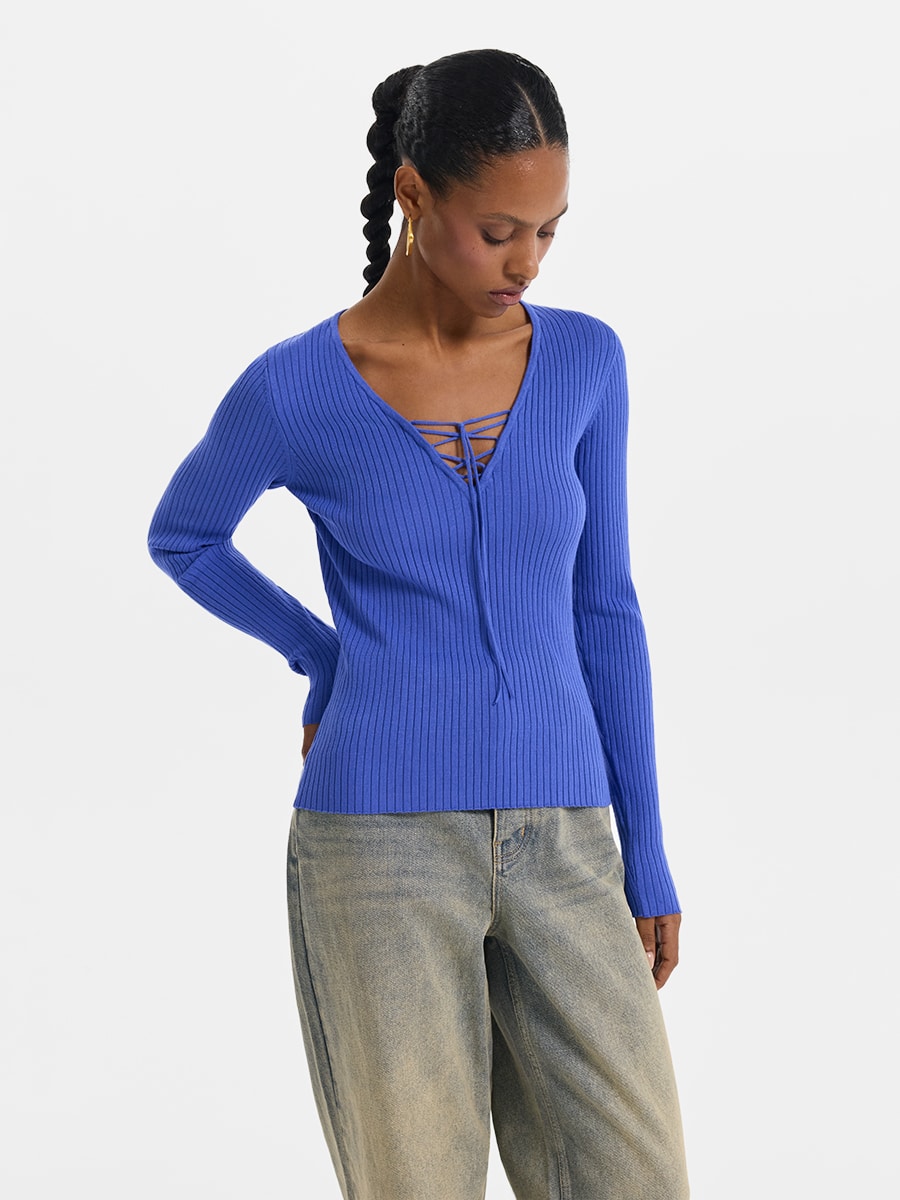 Джемпер со шнуровкой