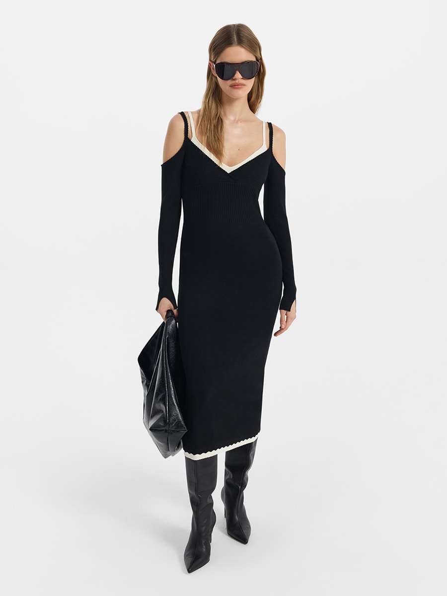 Трикотажное платье с бретелями