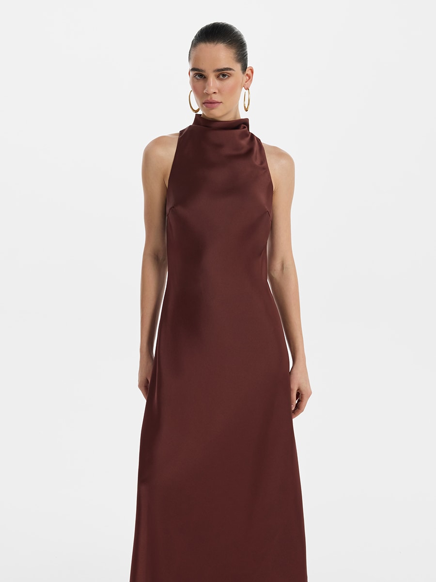 Атласное платье-халтер