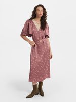 Атласное платье с кружевом