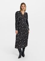 Атласное платье с кружевом