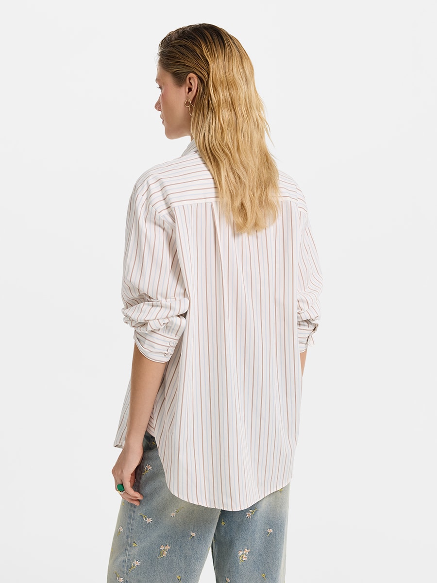 Рубашка с цветочной вышивкой