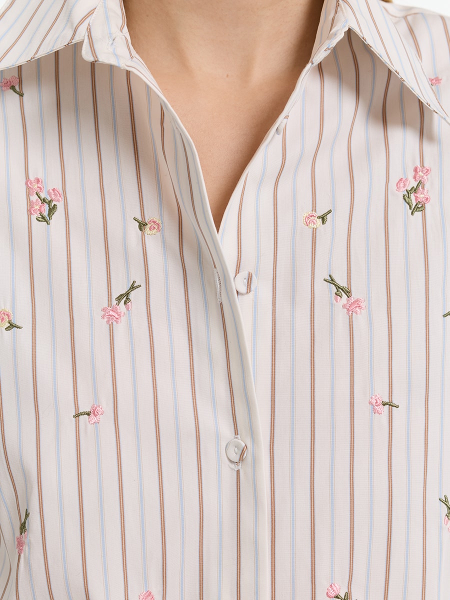 Рубашка с цветочной вышивкой