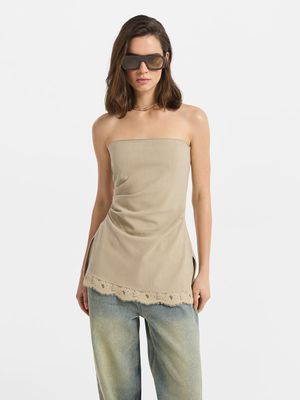 

Удлиненный топ-бандо с кружевом