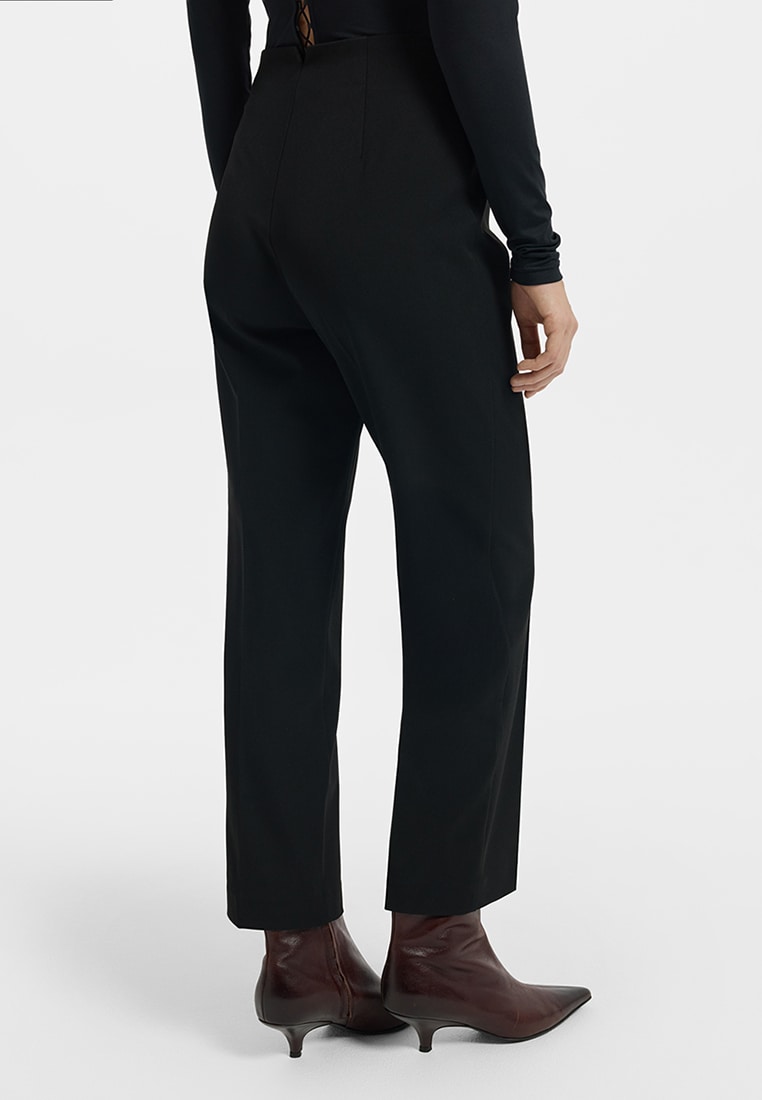 Брюки прямого кроя