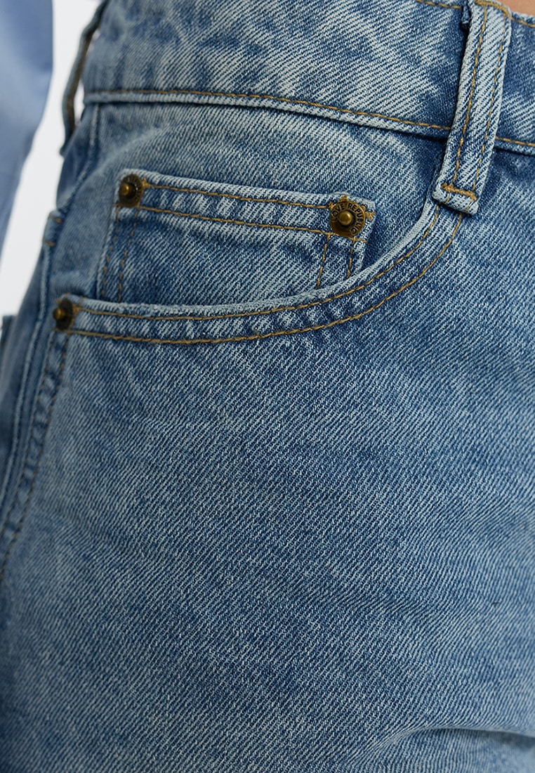 Джинсы Straight fit