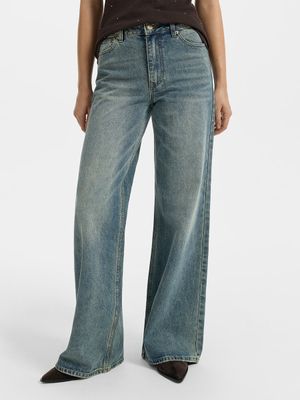 

Джинсы Flare fit со средней посадкой