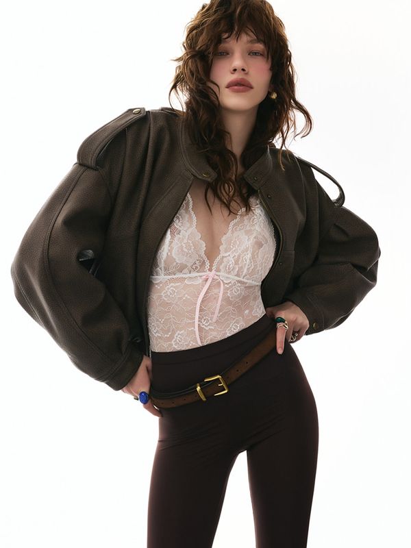 Бомбер из экокожи