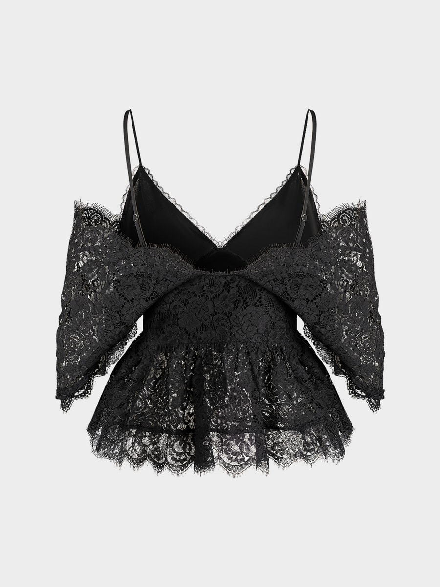 Блузка из кружева