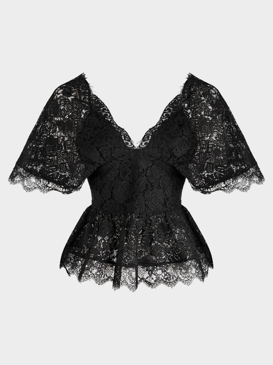 Блузка из кружева