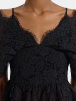 Блузка из кружева