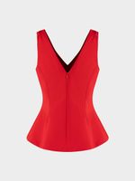 Приталенный топ с баской