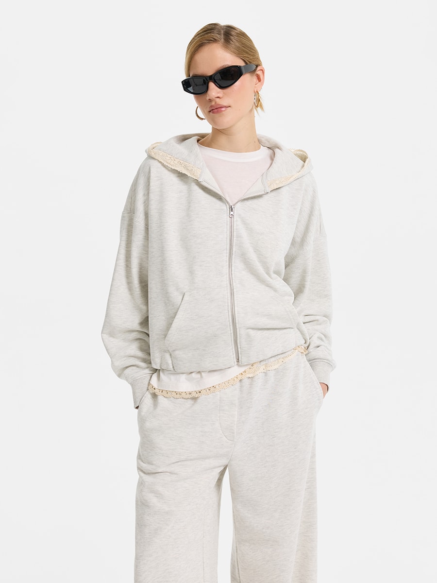 Толстовка из хлопка с кружевом