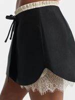 Юбка-шорты с кружевом
