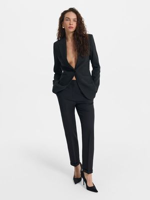 

Брюки зауженного кроя со стрелками