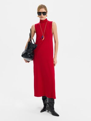 

Трикотажное платье миди