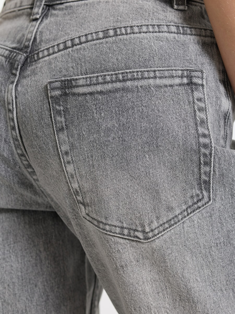 Джинсы Mom fit 