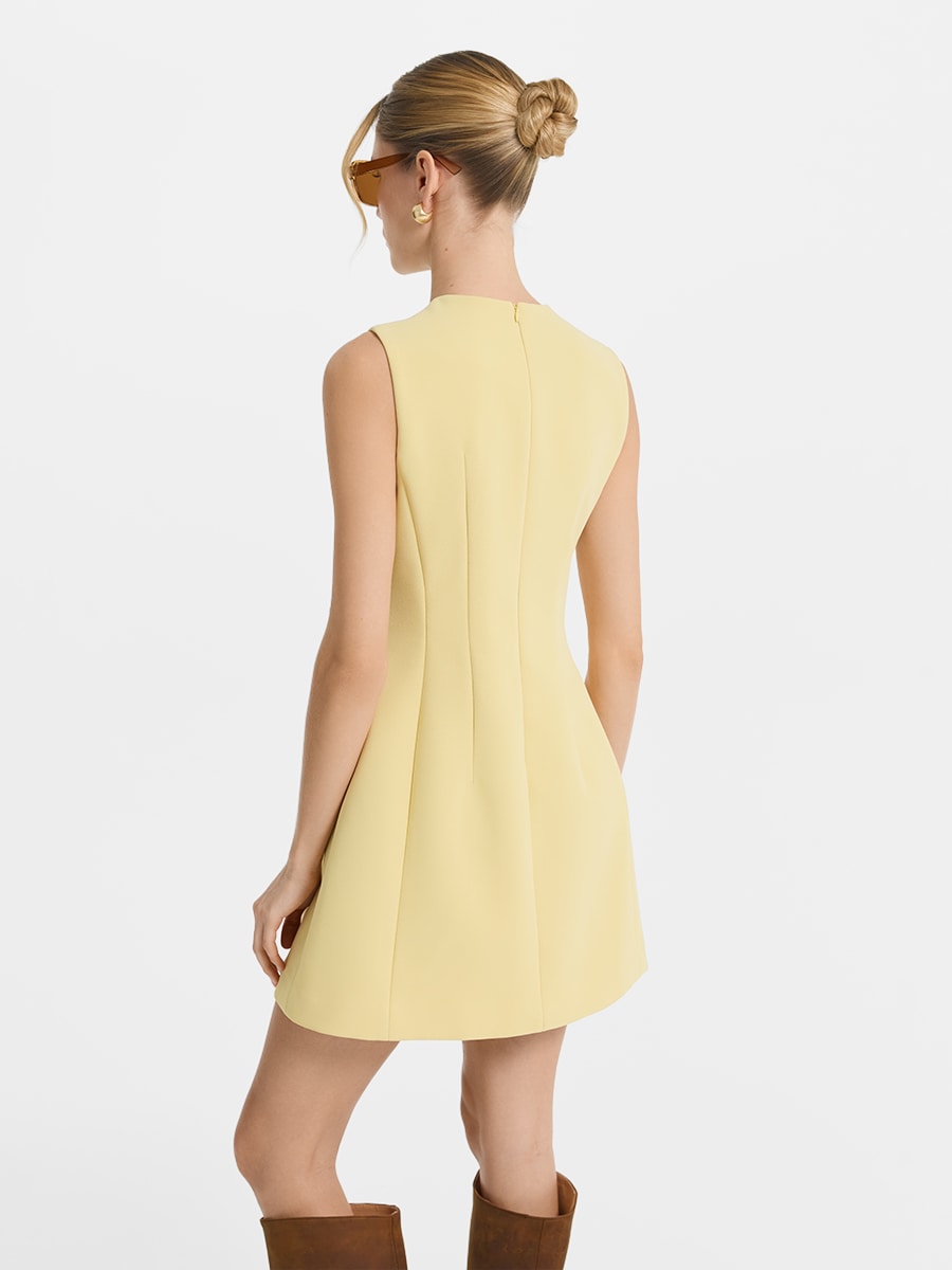 Платье-футляр