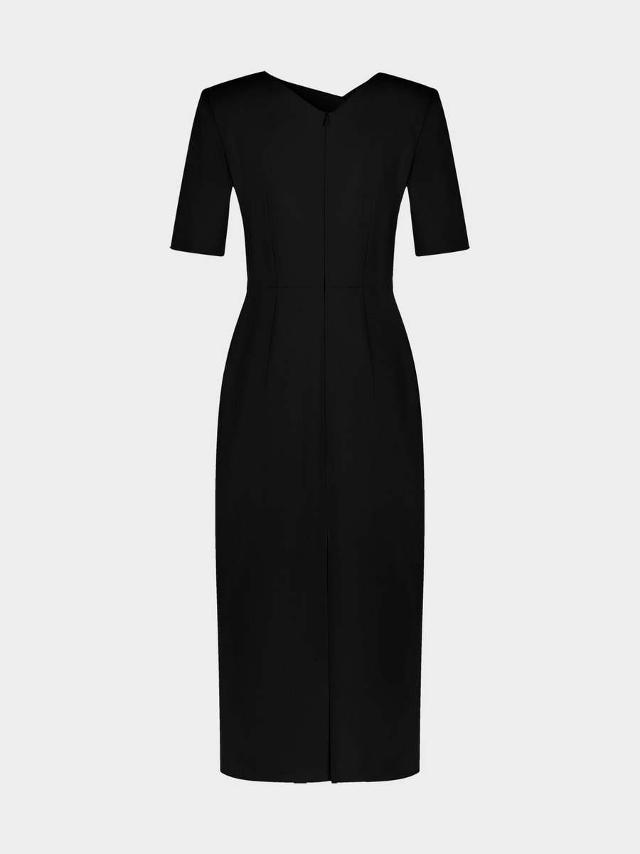 Платье-футляр