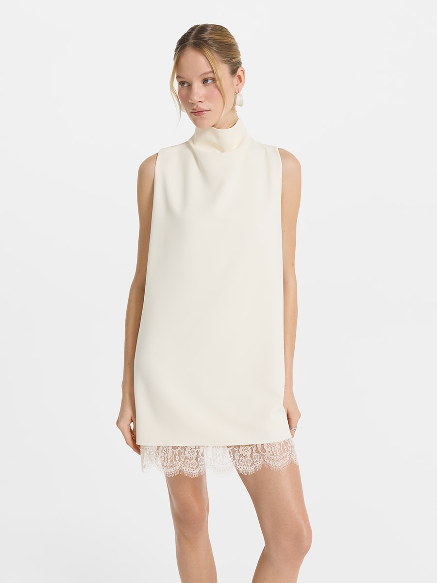 Платье мини с кружевом