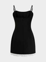 Платье мини с кружевом