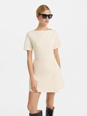 

Платье мини приталенного кроя