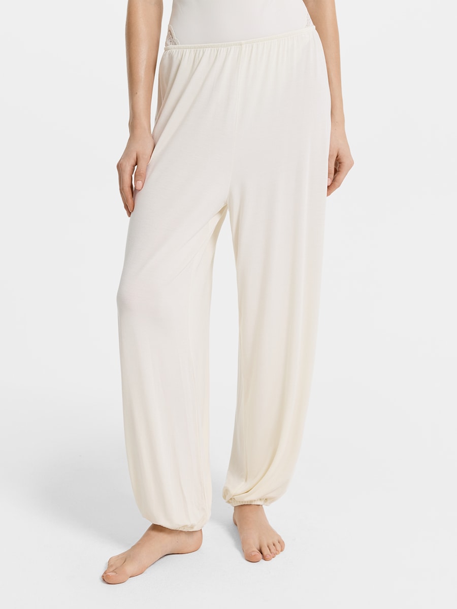 Брюки из модала