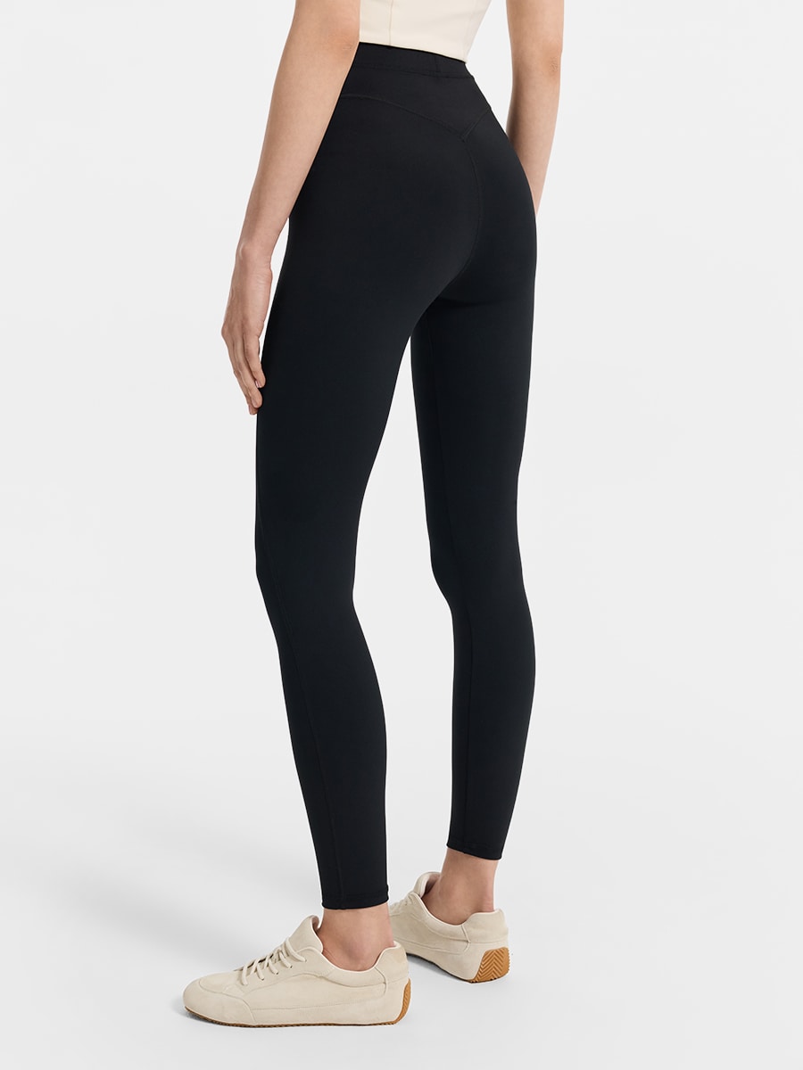 Спортивные легинсы