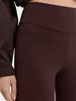 Спортивные легинсы