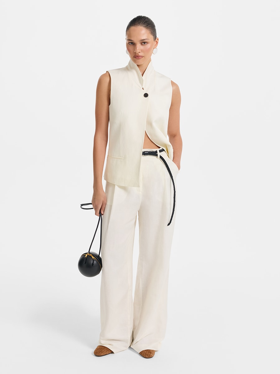 Жилет изо льна и вискозы