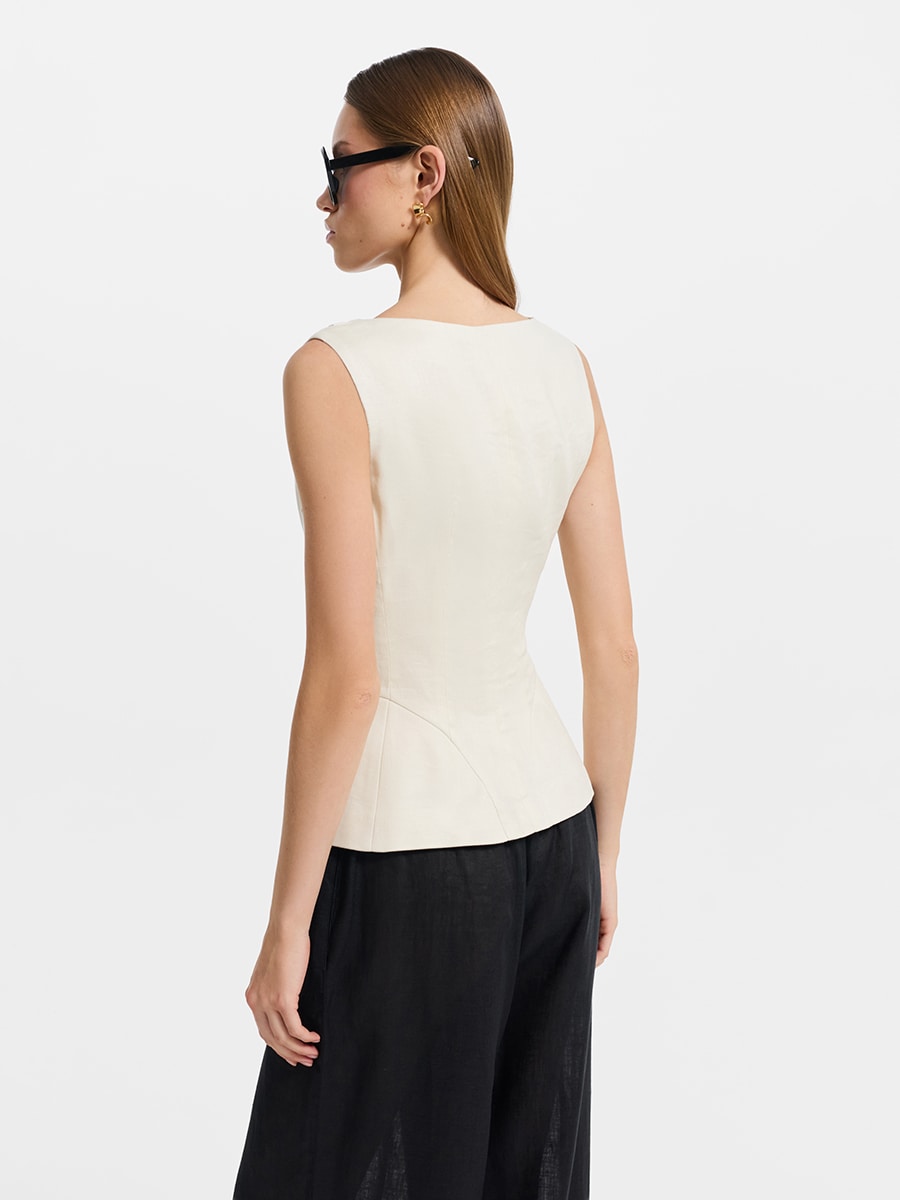 Жилет изо льна и вискозы