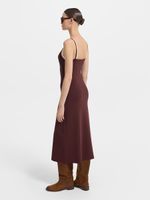 Трикотажное платье на бретелях