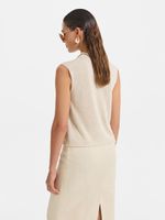 Жилет со льном и лиоцеллом