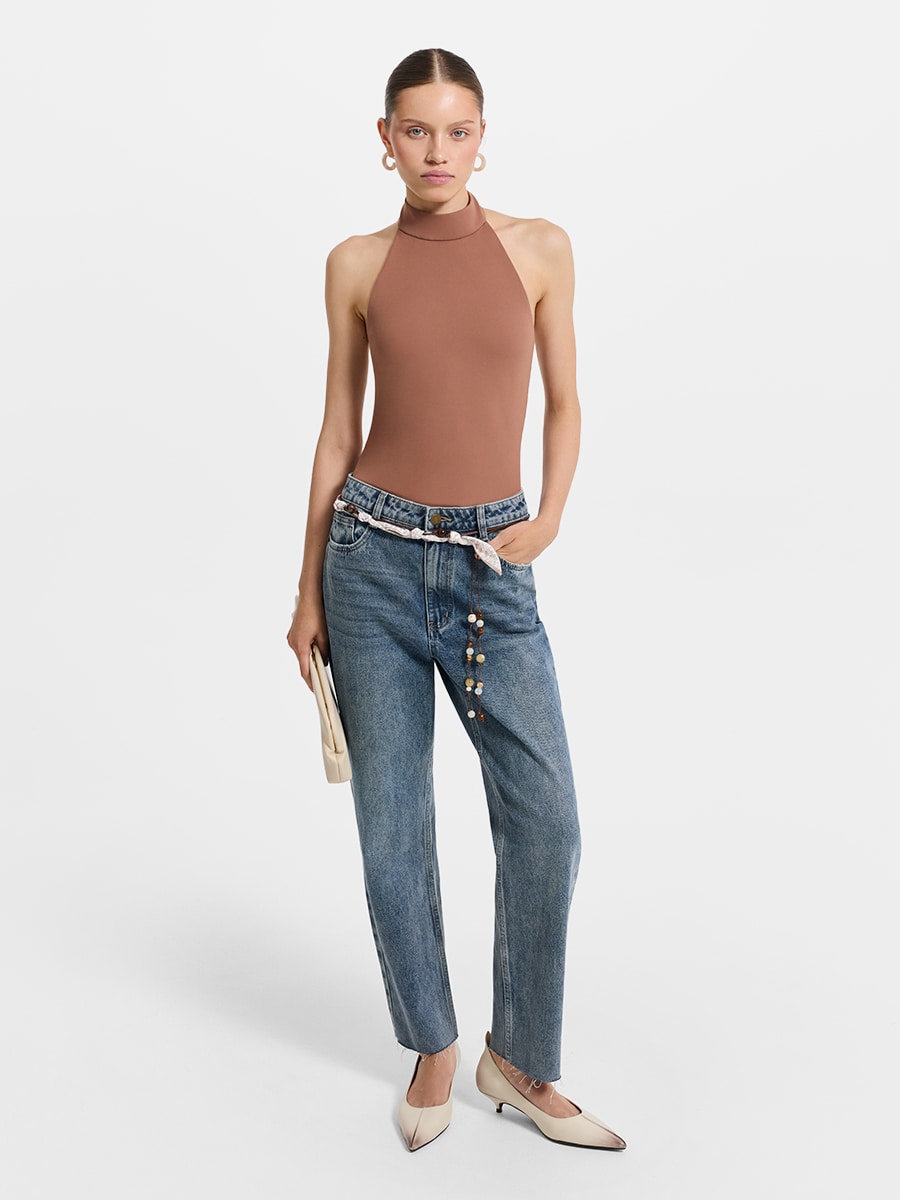 Прямые джинсы 