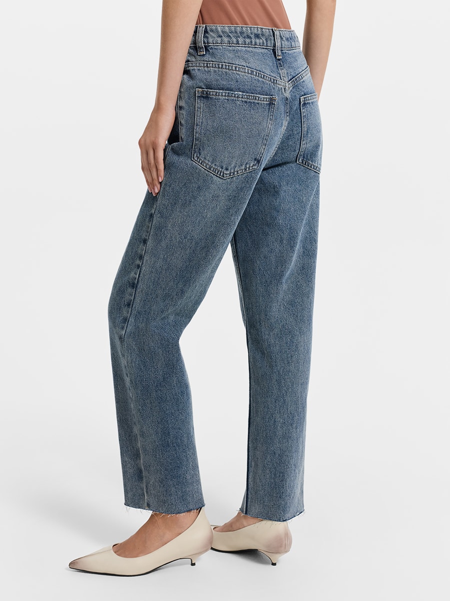 Прямые джинсы 