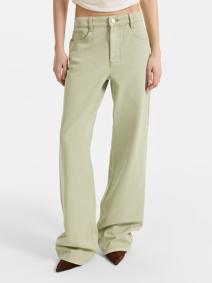 Прямые джинсы 