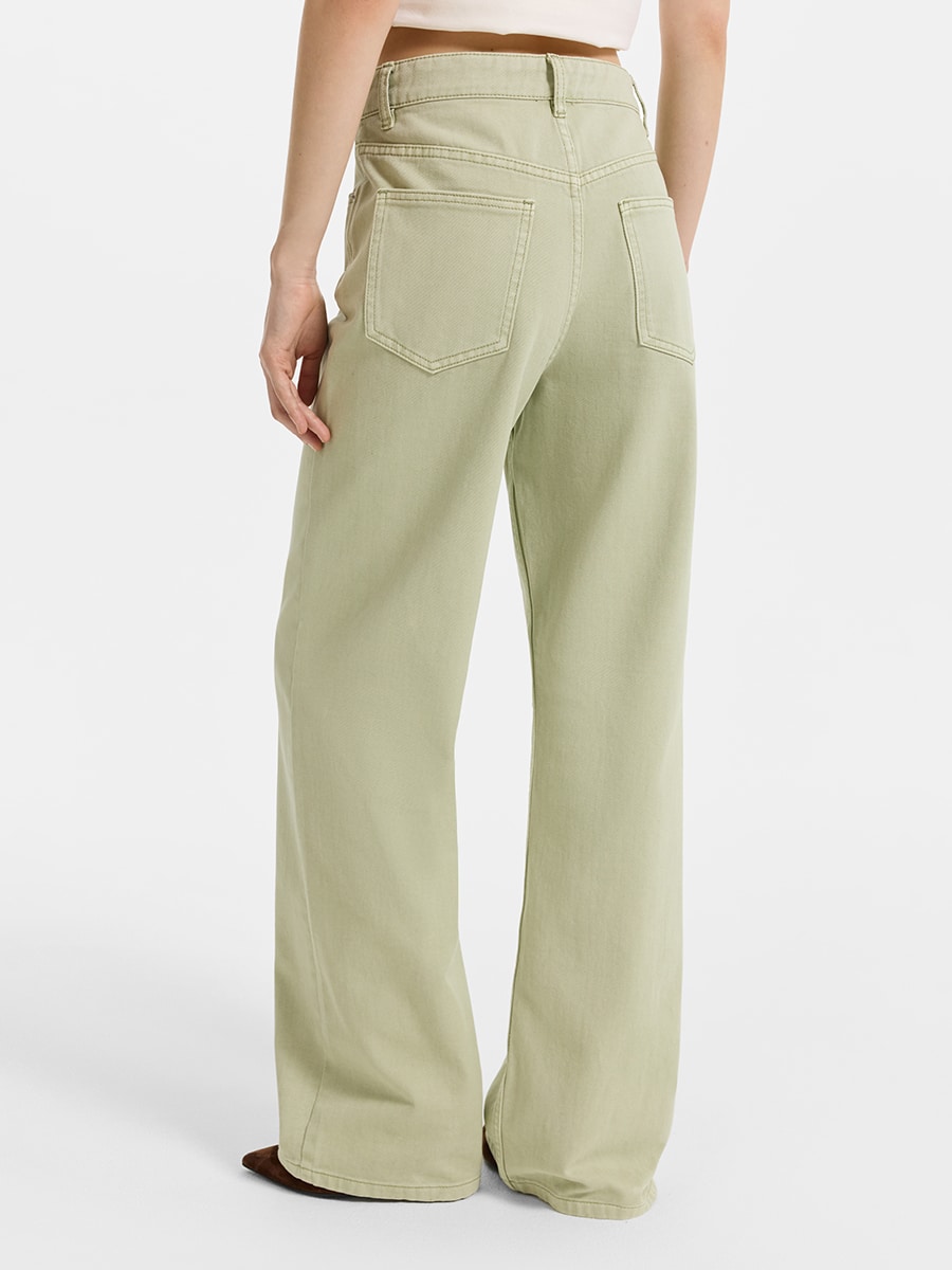 Прямые джинсы 