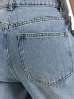 Прямые джинсы со средней посадкой 