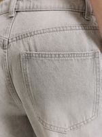 Прямые джинсы со средней посадкой 