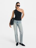 Прямые джинсы