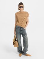 Прямые джинсы