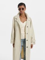 Плащ из жатой ткани